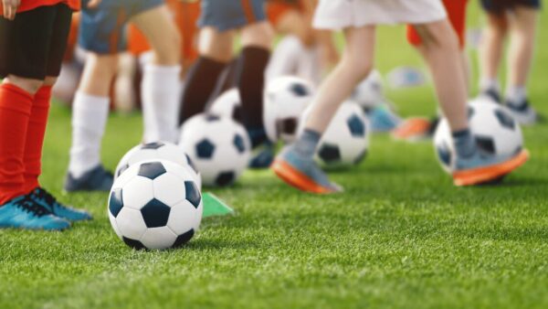 実はこんなに食べる必要がある！ジュニアアスリートの食事